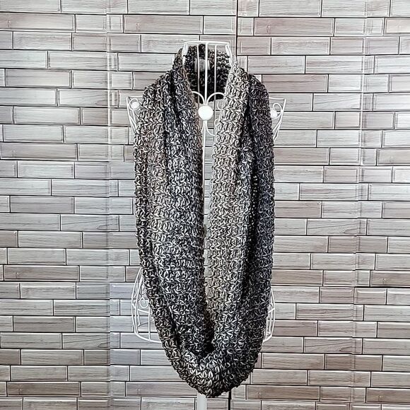 Unbranded infinity scarf One Size - Picture 1 of 6